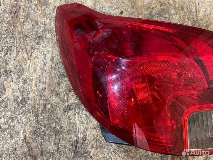 Фонарь задний правый Opel Mokka 2012 95089715