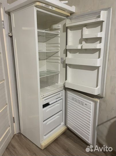 Продам холодильник рабочий