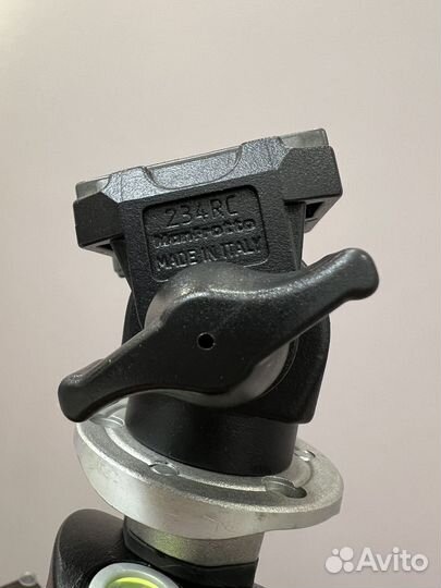 Штатив Manfrotto 190xprob Почти новый