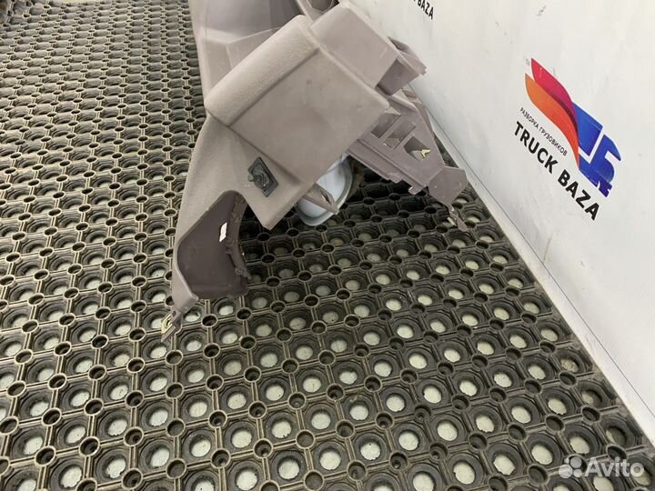 5010226999 Накладка верхней консоли правая