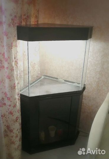 Аквариум с тумбой