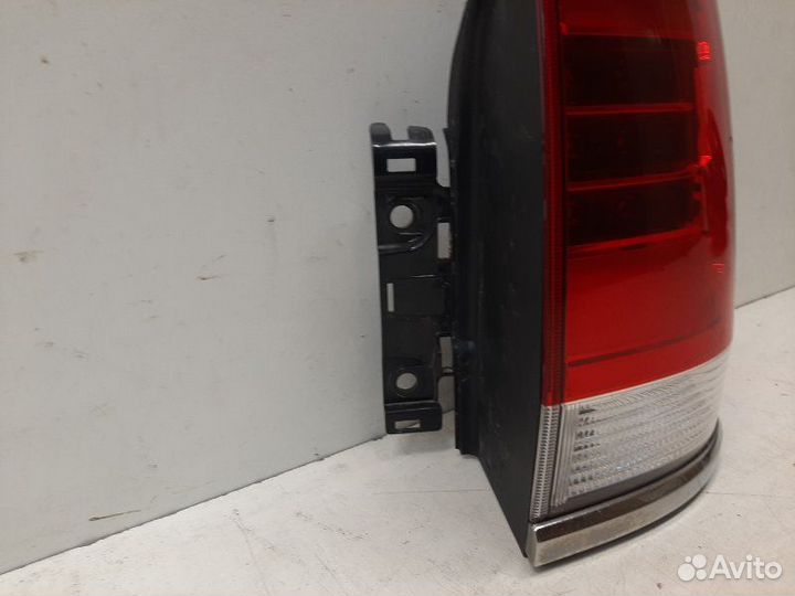 Фонарь задний правый Toyota Land Cruiser 200 2016