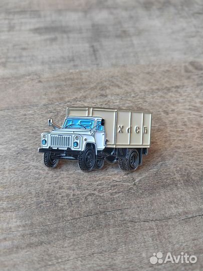 Значки автомобили