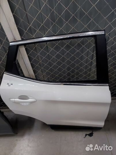 Дверь задняя правая Nissan Qashqai J11