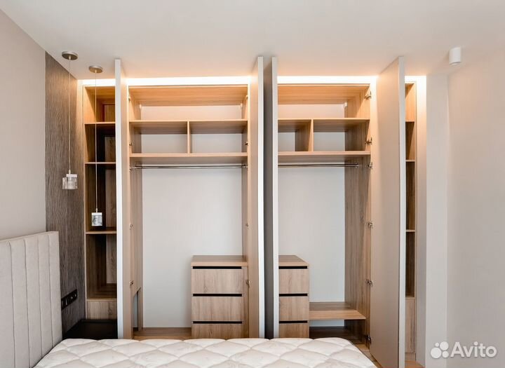 Распашной шкаф на заказ. Фабрика