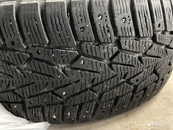 Nokian Tyres Hakkapeliitta 7 225/50 R17 98T