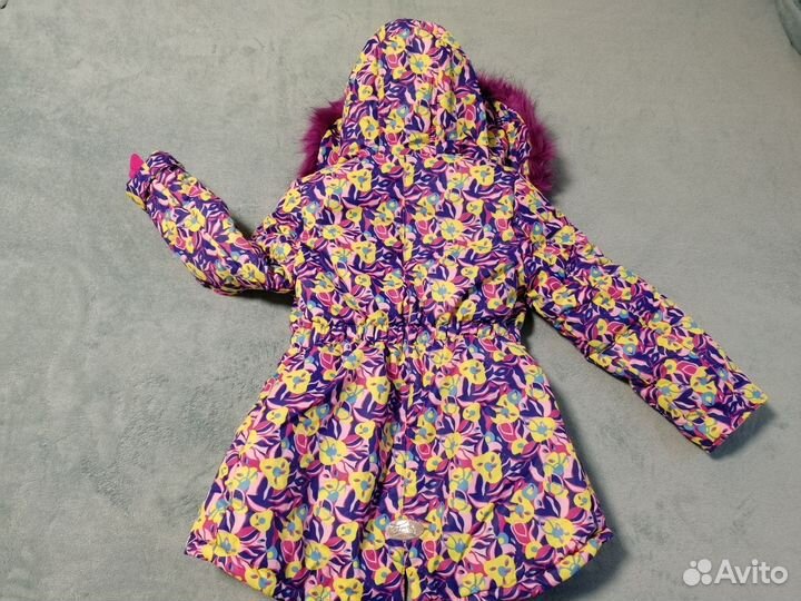 Пуховик на девочку 122