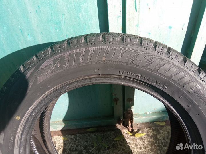 Bridgestone Blizzak Revo GZ 215/55 R16