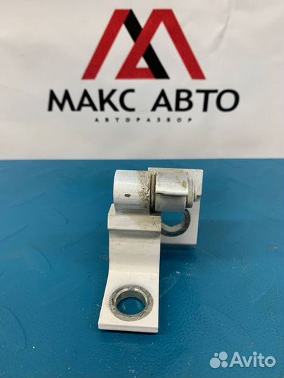 Б/У петля двери задний правый Volkswagen Polo 612