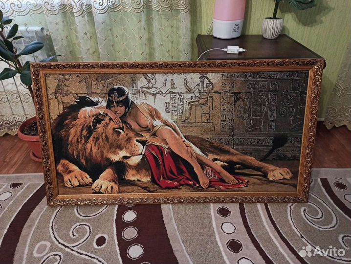 Картина из гобелена