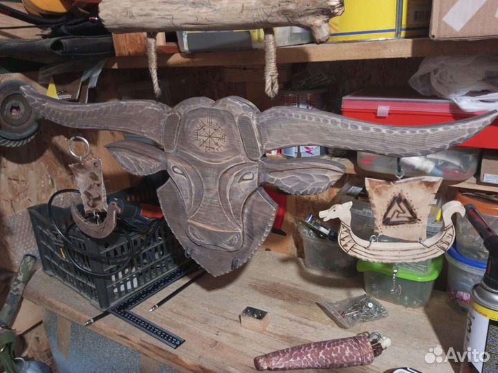 Настенное панно резное