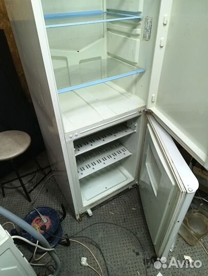 Холодильник indesit бу