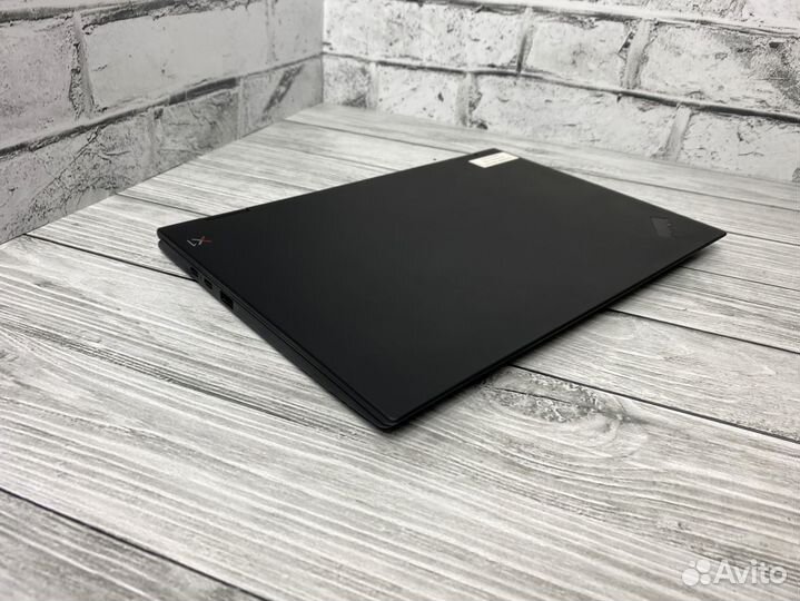 Топовый ноутбук-планшет Lenovo X1 Yoga