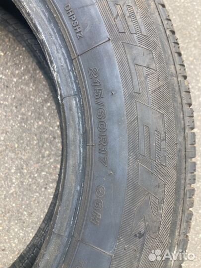 Bridgestone Dueler H/P Sport 215/60 R17