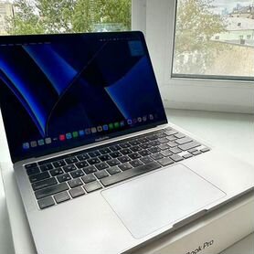 Apple MacBook Pro 13 2020 i5 1,4 GHz 512 Gb