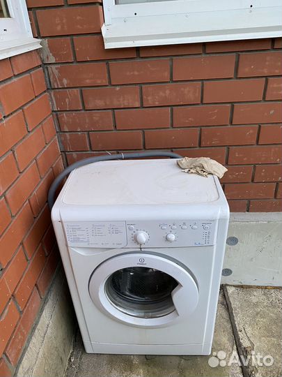 Стиральная машина indesit на 5 кг