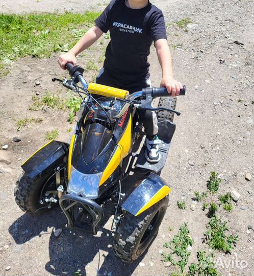 Детский квадроцикл на аккумуляторе