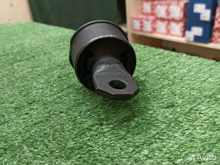 Сайлентблок заднего рычага Mazda 3 (2003-2009г)