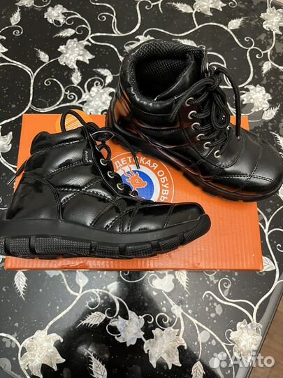 Ботинки демисезонные для девочки 29 новые