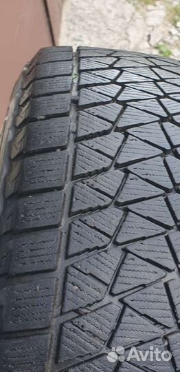 Bridgestone Blizzak DM-V2 225/60 R17 99S