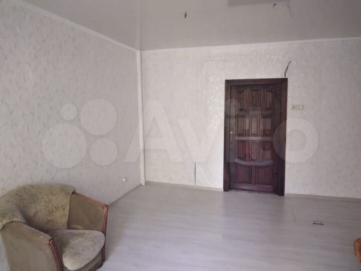 Комната 26 м² в 3-к., 1/2 эт.