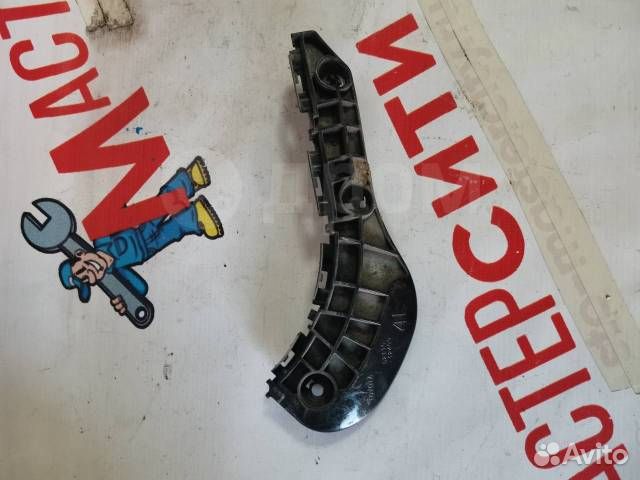 Крепление бампера переднее левое Toyota Corolla Fi