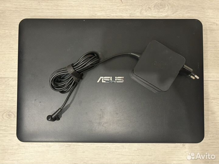 Быстрый Asus 15,6