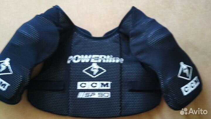 Нагрудник хоккейный ccm
