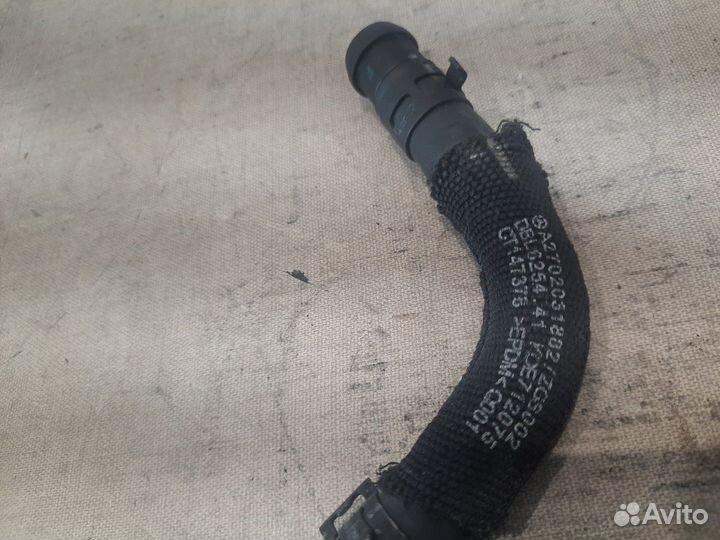 Патрубок системы охлаждения Mercedes Gla180 X156