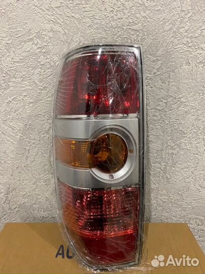 Стоп-сигнал задний левый Mazda Bt-50 UN