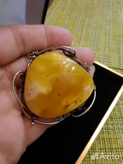Брошь Янтарь винтаж