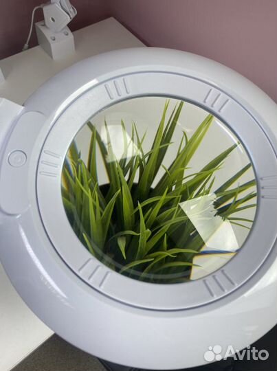 Бестеневая лампа-лупа на струбцине 9006Led