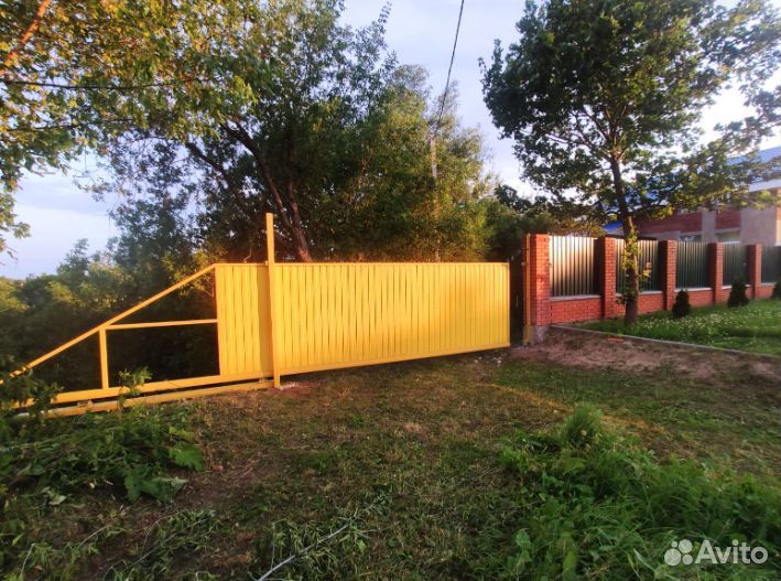 Откатные ворота с калиткой