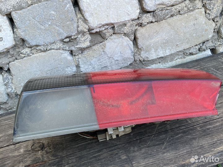 Фонарь крышки багажника ауди 80 б4