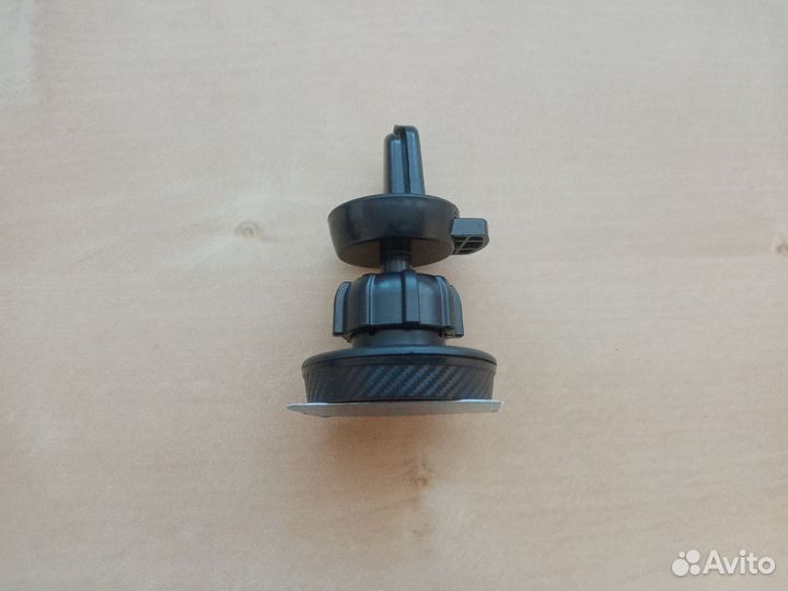 Держатель для телефона в машину