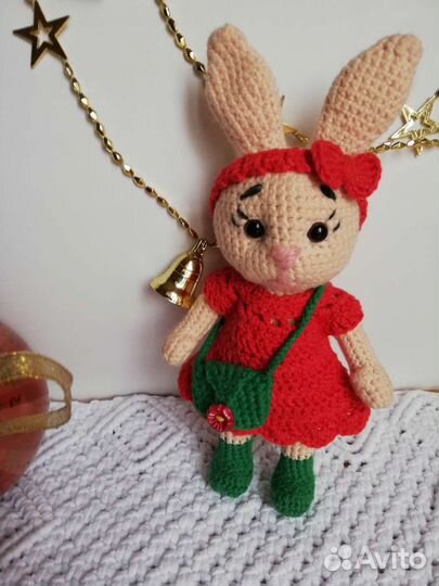 Мягкая игрушка заяц связанный крючком