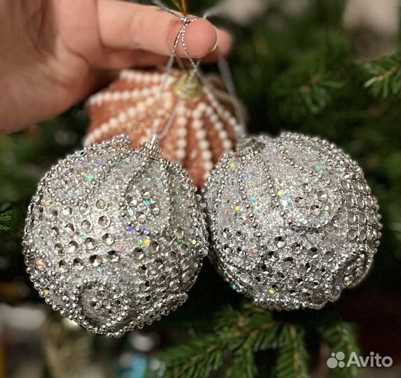 Шарики на елку и ангелочки