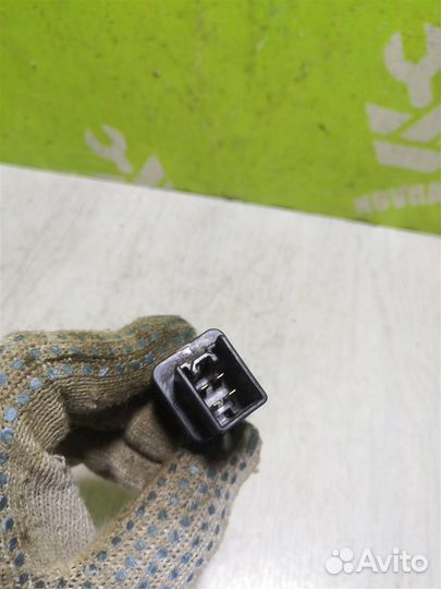 Датчик включения стопсигнала Мазда 6