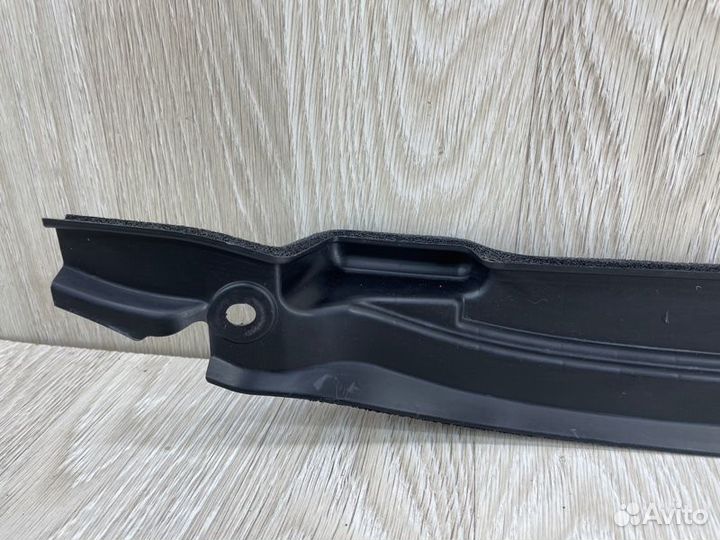 Пыльник крыла передний левый Hyundai Solaris 2