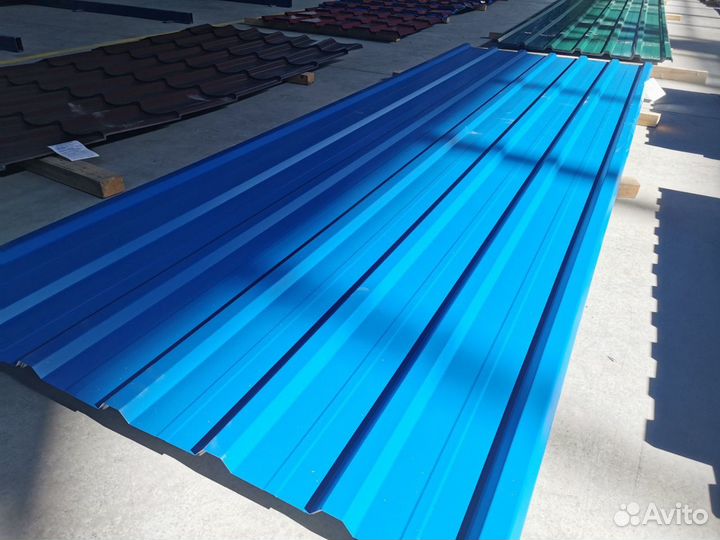 Профнастил на кровлю и стены Н20 Металлочерепица