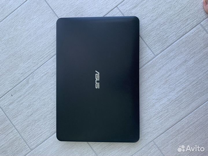 Ноутбук asus