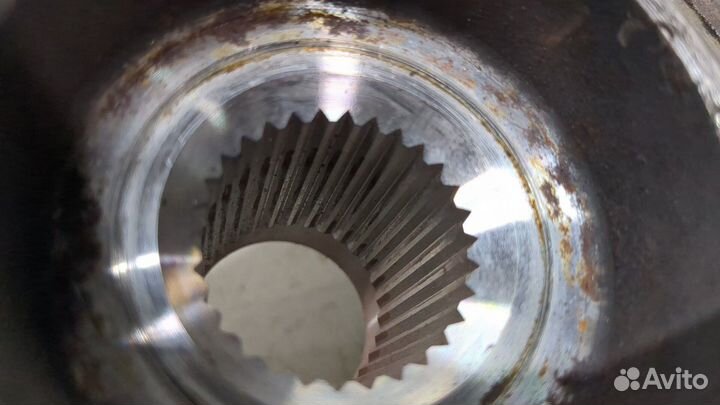 Ступица (кулак, цапфа) левая передняя Opel Insignia