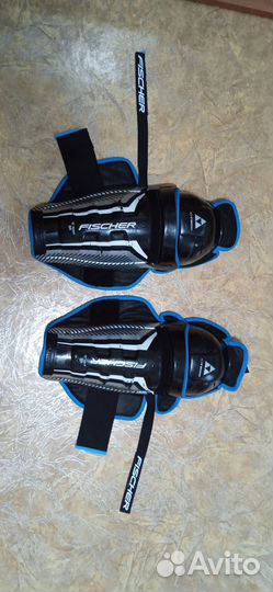 Щитки хоккейные Fisher ct200 sr