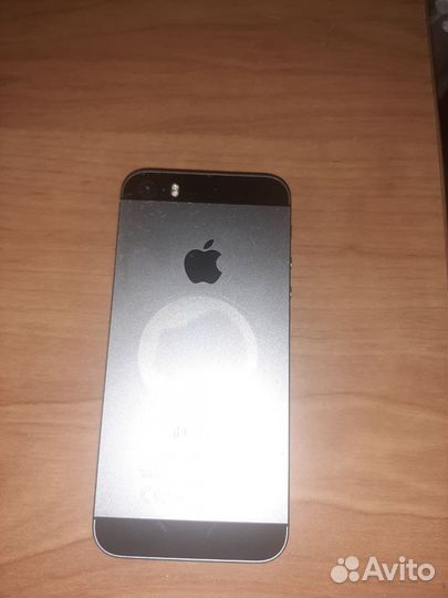 iPhone SE, 32 ГБ