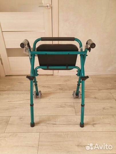 Ходунки для взрослых с колесами