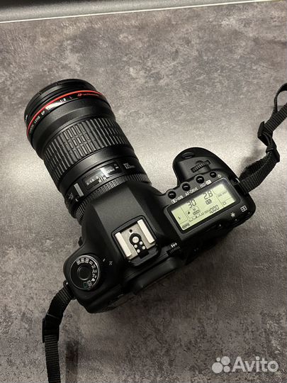 Canon 5D mark ii + Canon 135 2.0 + Carl zeiss 28 2