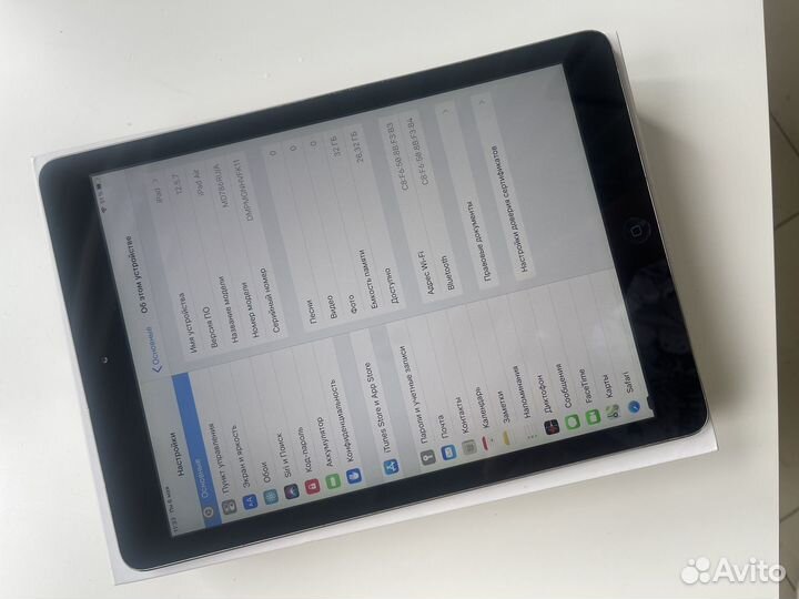 Планшет Apple iPad Air 32Gb Wi-Fi Space Gray