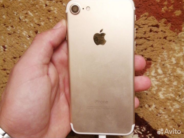 Телефон iPhone 7 32 gb
