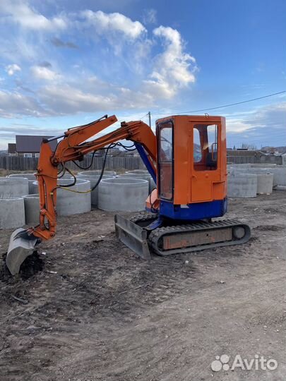 Аренда и услуги манипулятора-вездехода, стрела 3 т, 12 м, борт 7 т, 6 м