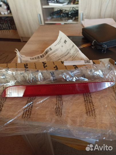 Катафот заднего бампера правый Мазда 3